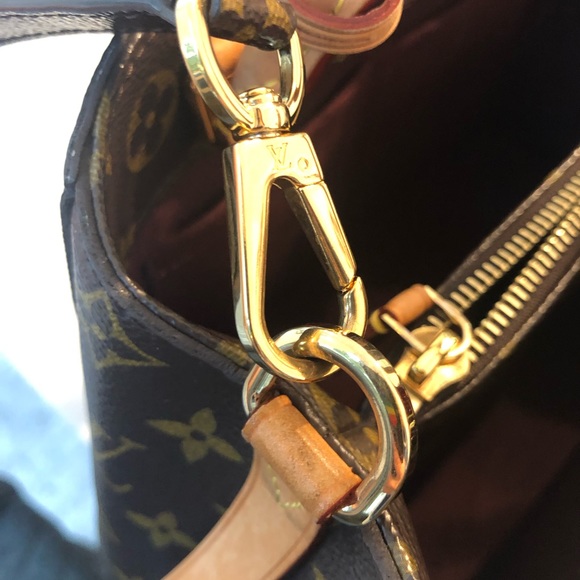 Louis Vuitton Montaigne BB Mint Condition